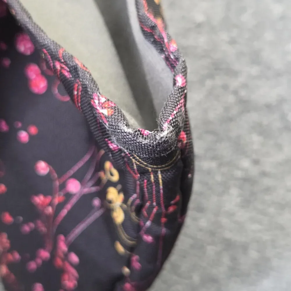 JanSport 15 in Laptop Sleeve Case Black Floral Padded Protective Lining Pink
